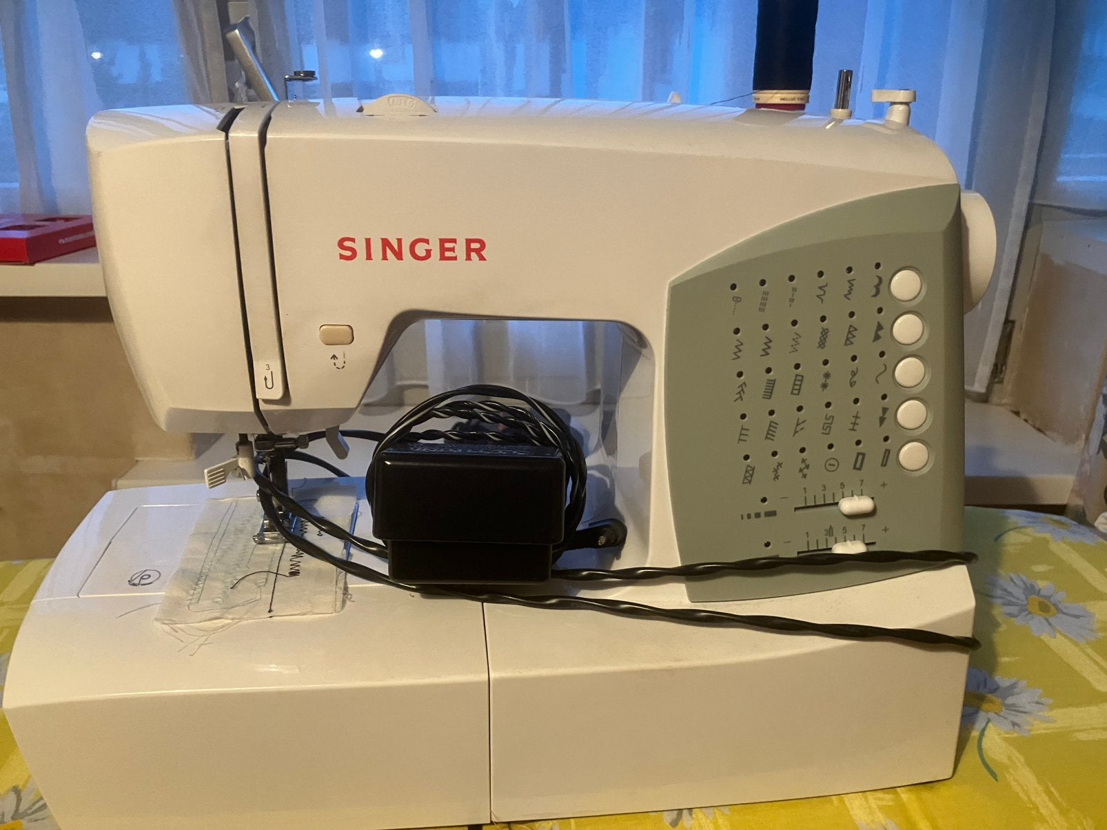 Naaimachine, Ophalen, Zo goed als nieuw, Lockmachine, Singer