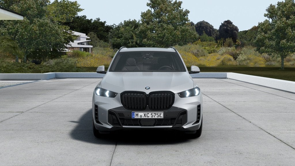 BMW X5 xDrive50e M Sport Automaat / Panoramadak / Trekhaak /, Auto's, 2395 kg, Leder, Bedrijf, Hybride Elektrisch/Benzine
