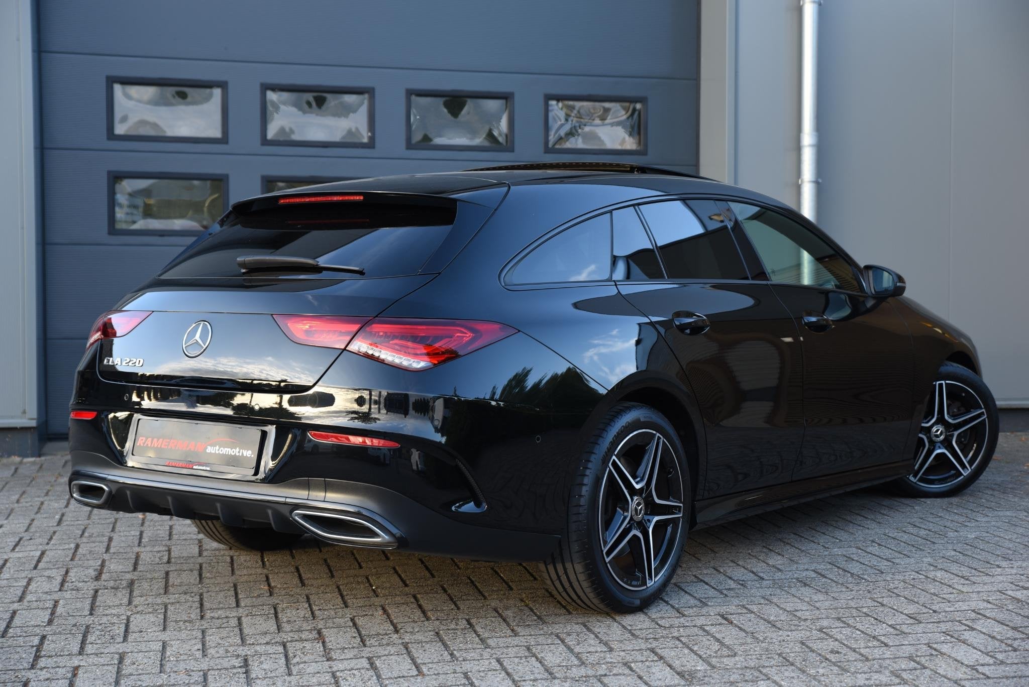 Mercedes-Benz CLA-klasse Shooting Brake 220 Premium Plus AMG, Auto's, CLA, Gebruikt, Euro 6, Automatische klimaatregeling