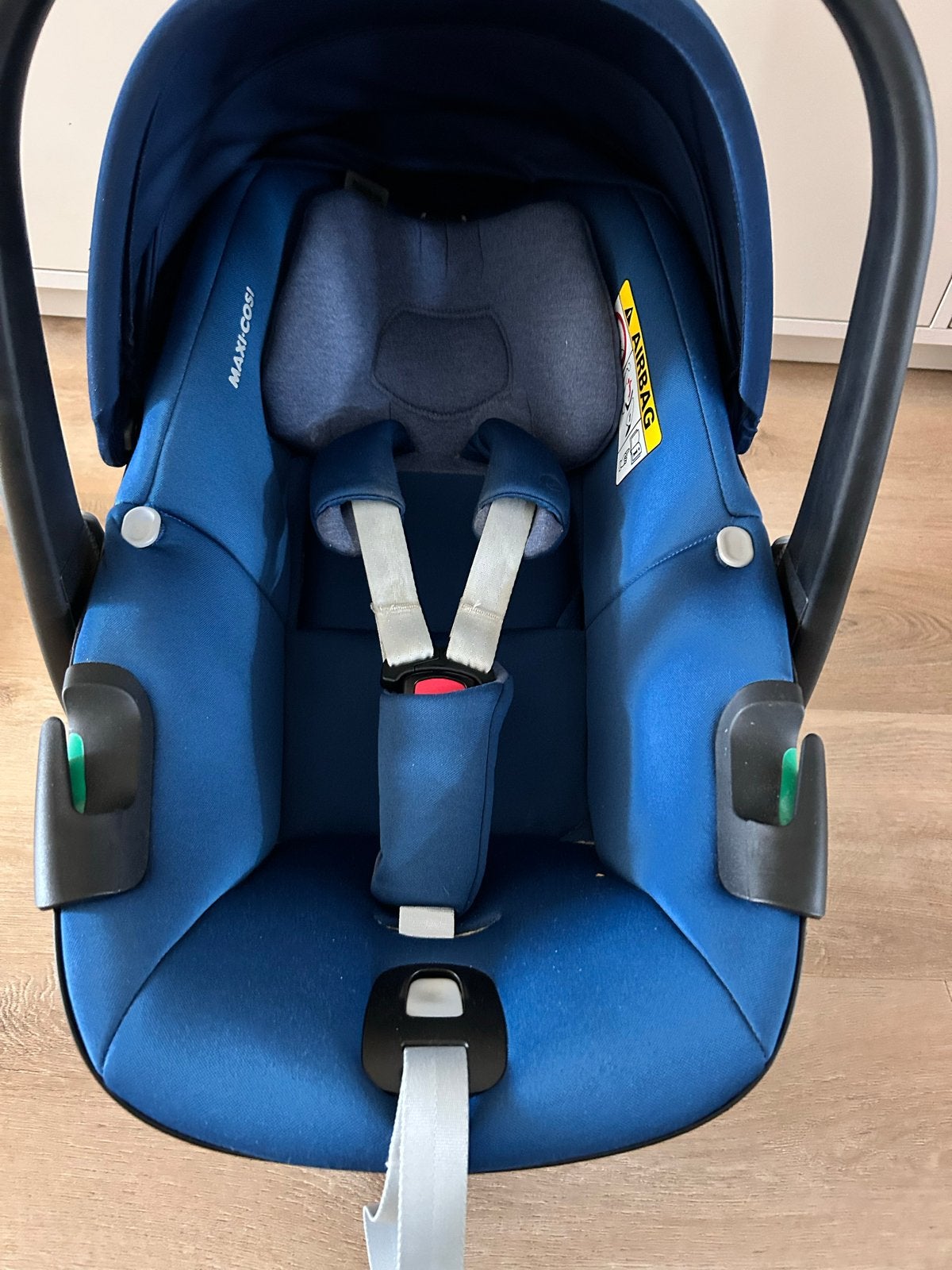 Maxi Cosi Pebble 360 met FamilyFix 360 base, Ophalen, Gebruikt, Zijbescherming, Isofix