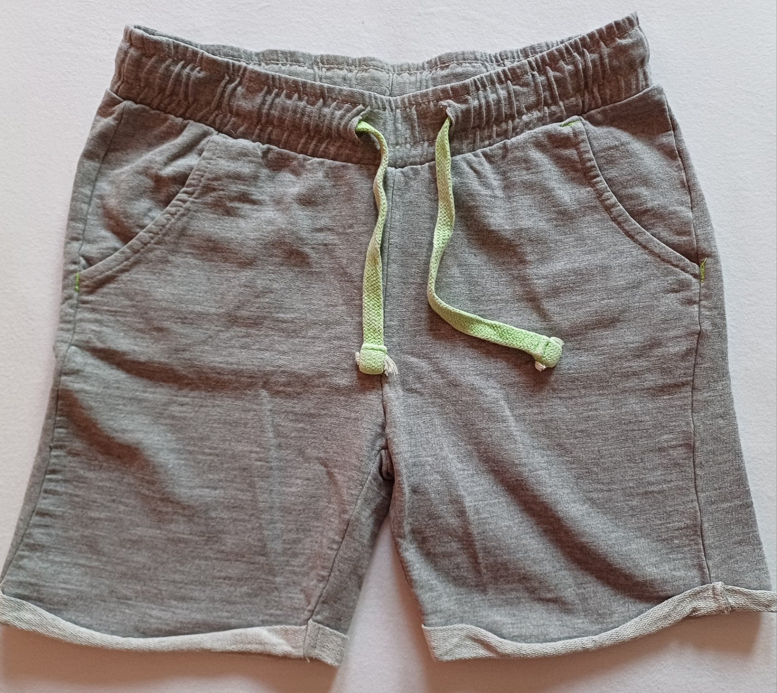 Grijze short mt 134/140, Kinderen en Baby's, Broek, Gebruikt, 9th Avenue, Ophalen of Verzenden