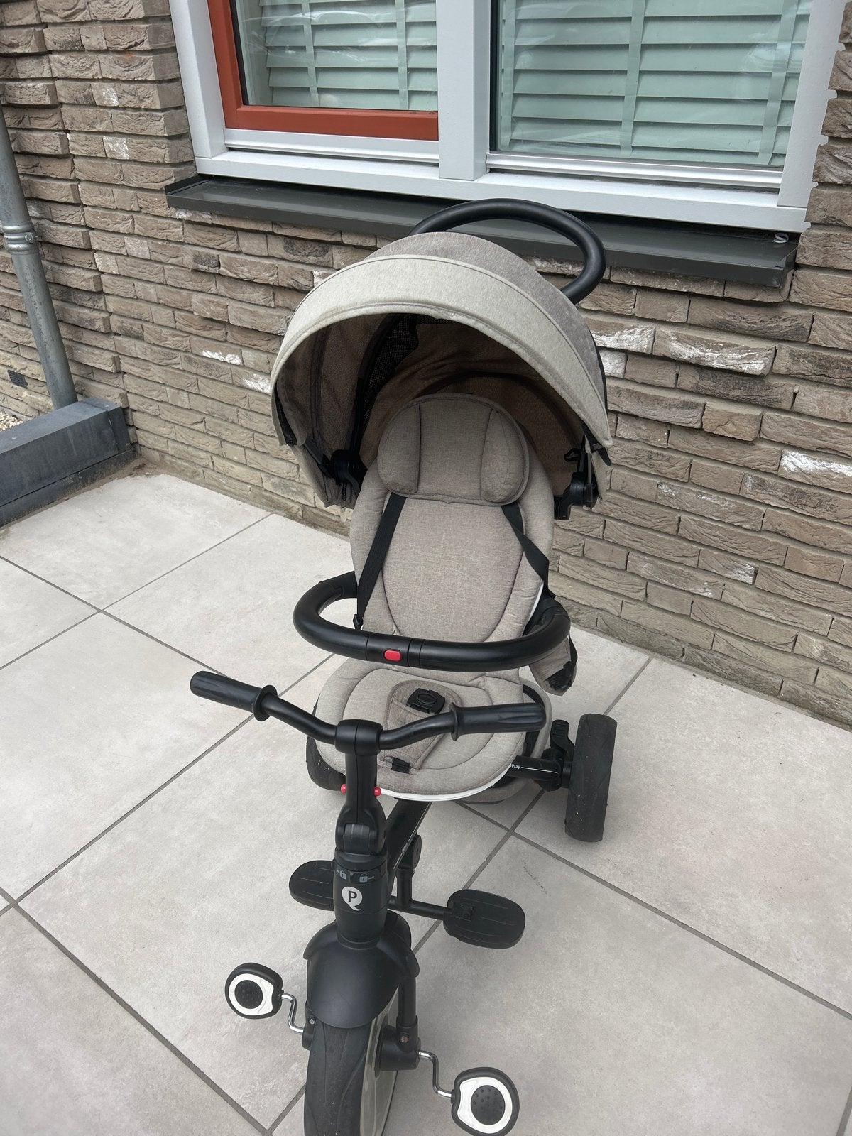 QPlay Driewieler Fiets met Duwstang en Verstelbare Zitting, Ophalen, Zo goed als nieuw, Duwstang