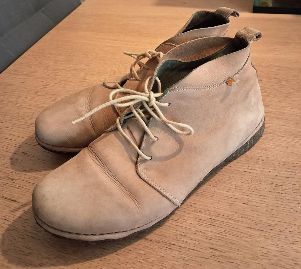 El naturalista veterboots angkor beige 41, Kleding | Dames, Schoenen, Beige, Lage of Enkellaarzen, El naturalista, Ophalen of Verzenden