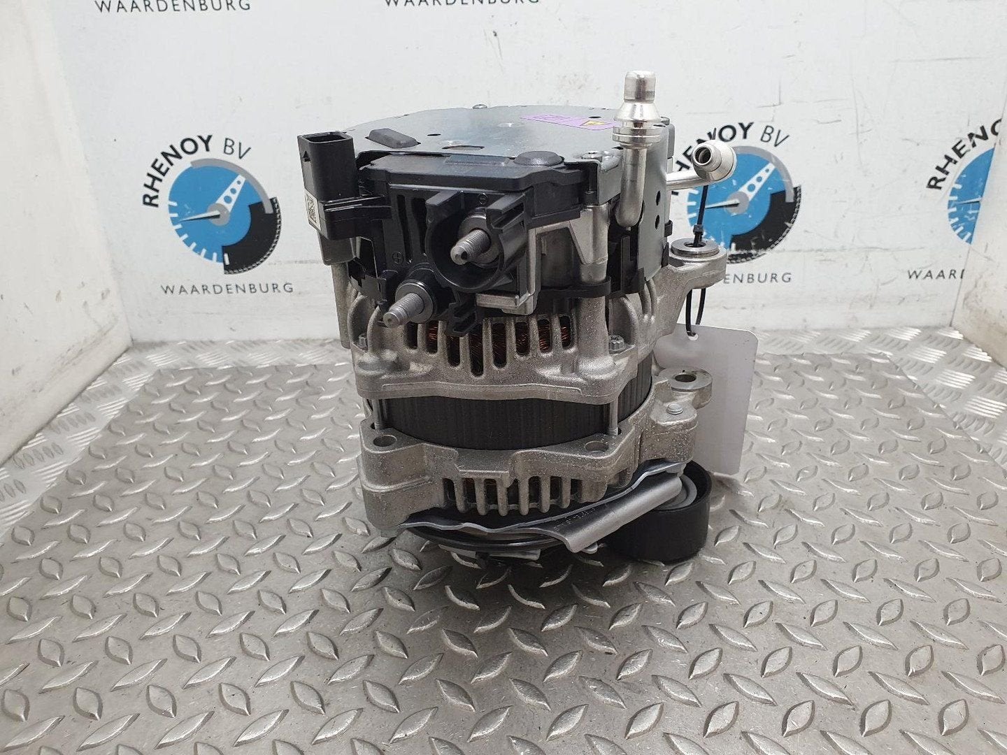 BMW 2 SERIES DYNAMO 0127823036 2021, Ophalen of Verzenden, Gebruikt, Stiba lid