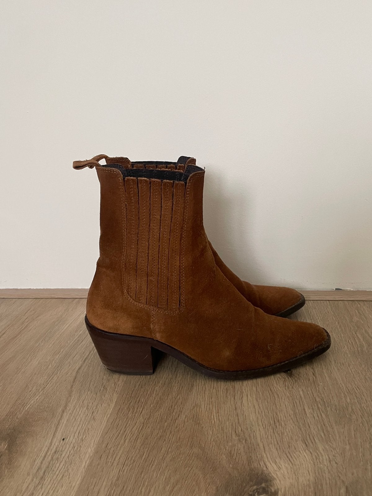 Bruine suede enkellaarzen Jonak maat 37, Ophalen, Bruin, Lage of Enkellaarzen, Jonak