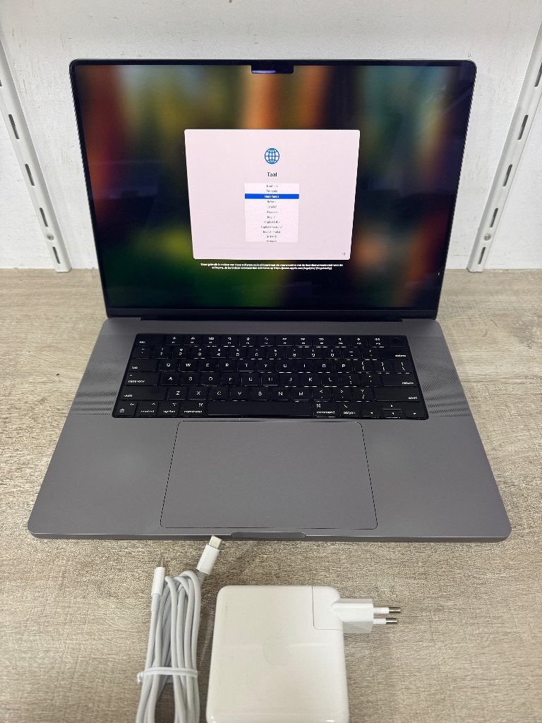 Macbook Pro 16" 2021 M1 Pro 32GB+512GB SpaceGray Garantie