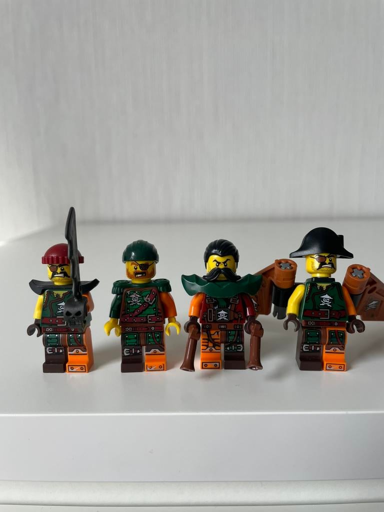 Lego Ninjago Skybound Piraten, Ophalen, Lego, Zo goed als nieuw, Minifiguur