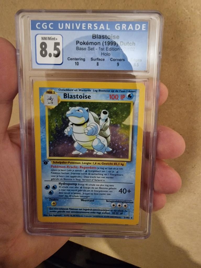 Blastoise Pokémon kaart 1999 Dutch 1st Edition CGC 8.5, Hobby en Vrije tijd, Verzamelkaartspellen | Pokémon, Ophalen