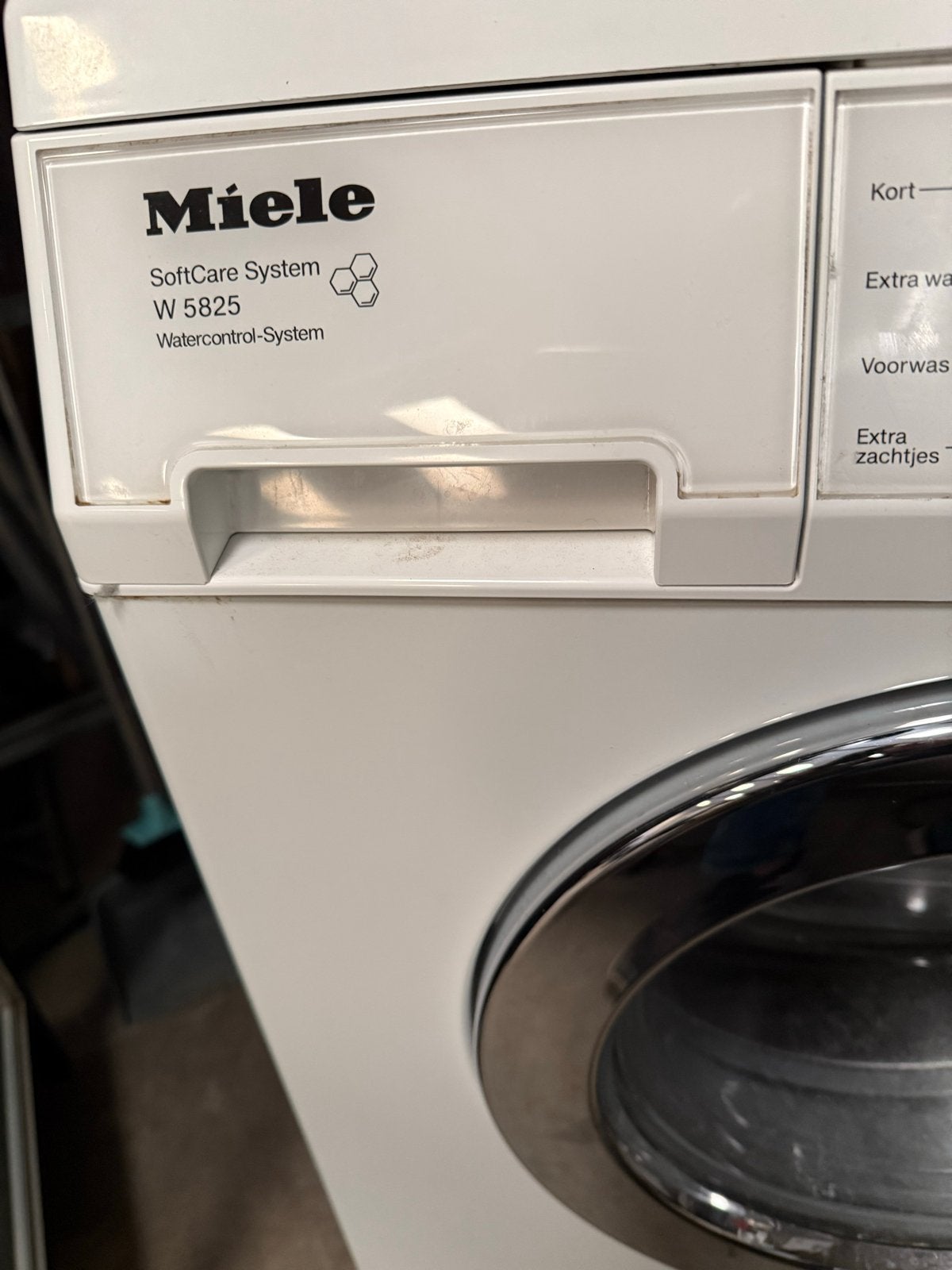 Miele W 5825 SoftCare System Wasmachine, 1200 tot 1600 toeren, Gebruikt, ., Handwasprogramma