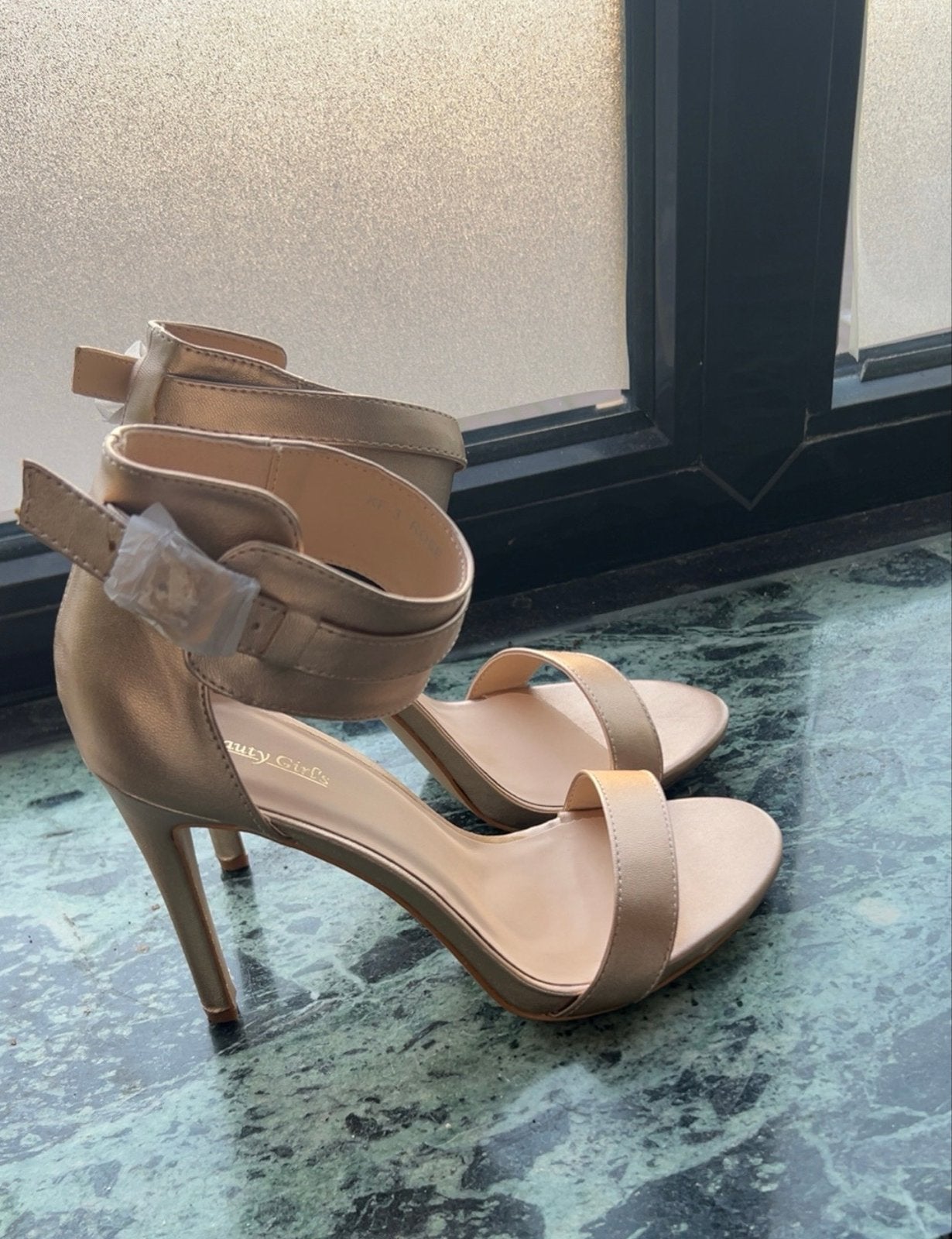Gouden/ rose Sandalen met Hoge Hakken, Kleding | Dames, Ophalen of Verzenden, Nieuw, Overige kleuren, Schoenen met hoge hakken