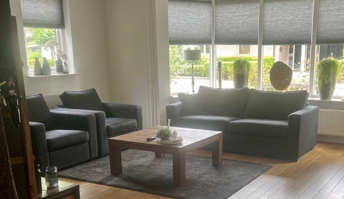 Comfortabele 2,5-zitsbank met 2 fauteuils en salontafel, Ophalen, Gebruikt, Driepersoons, 75 tot 100 cm