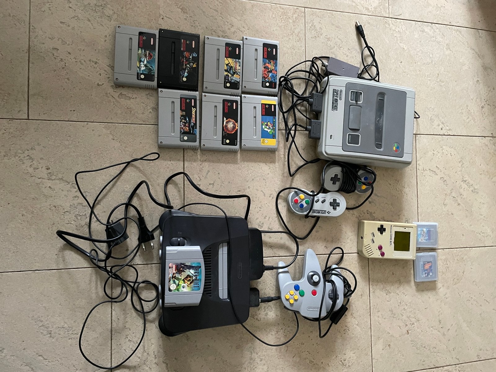 Te koop nintendo spelcomputers, Spelcomputers en Games, Ophalen, Gebruikt, Met 1 controller