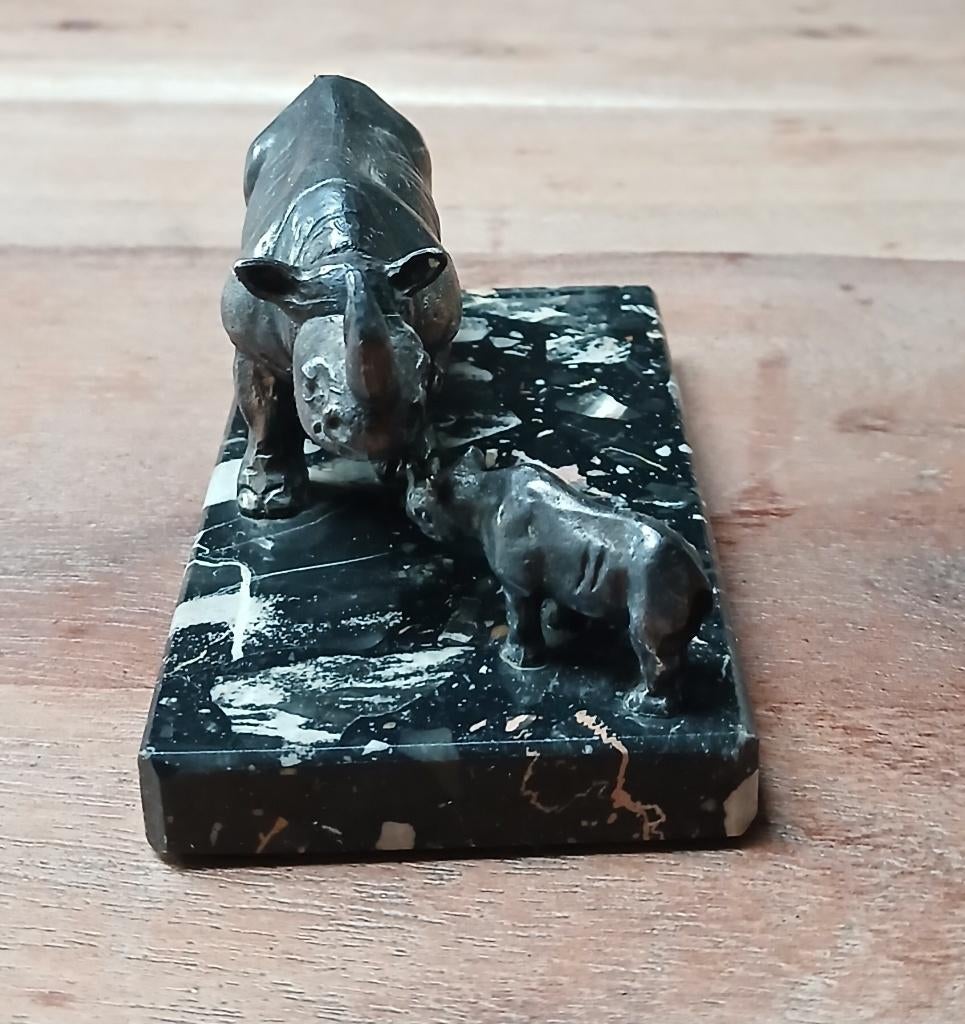 Wereldnatuurfonds beeldje zwarte neushoorn met jong, Ophalen of Verzenden, Zo goed als nieuw, Dier