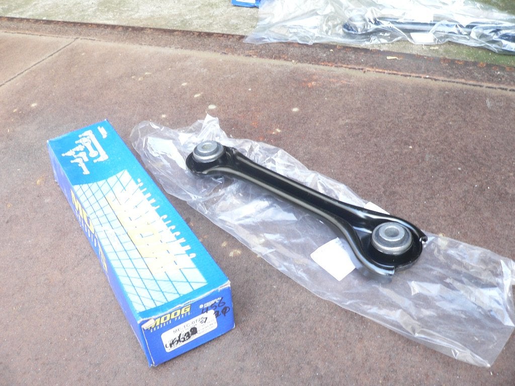 ACHTERDRAAGARM MERCEDES W124 W201 W210 C124 W203 C209, Ophalen