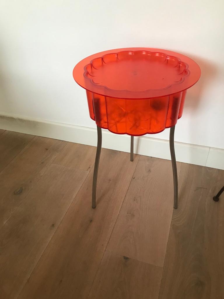 Oranje rode bijzettafel  Hatten, 45 tot 60 cm, Modern, Speels, Rond, Ophalen of Verzenden