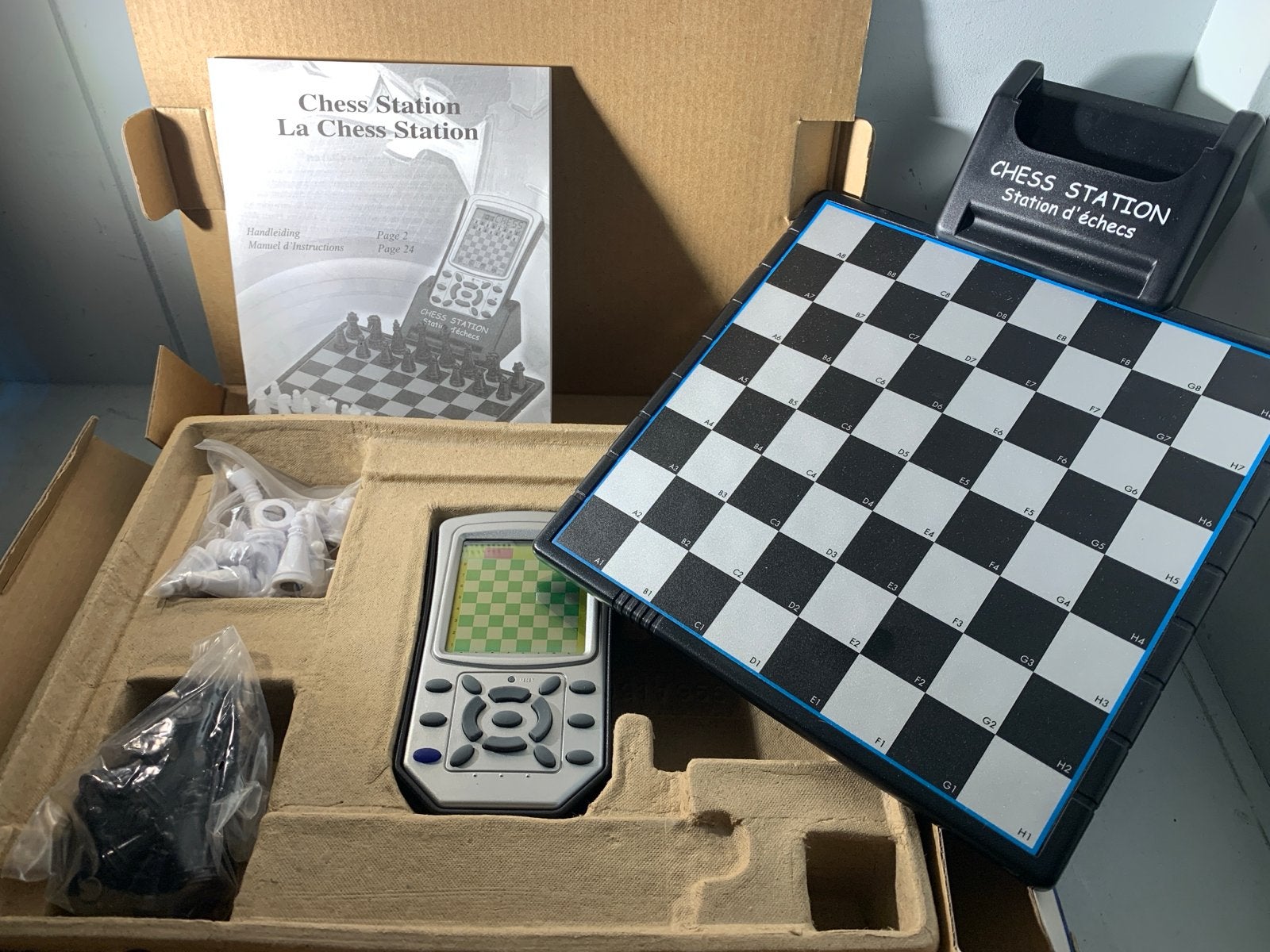 De Schaakcomputer Excalibur Chess Station 2-in-1, Ophalen of Verzenden, Zo goed als nieuw