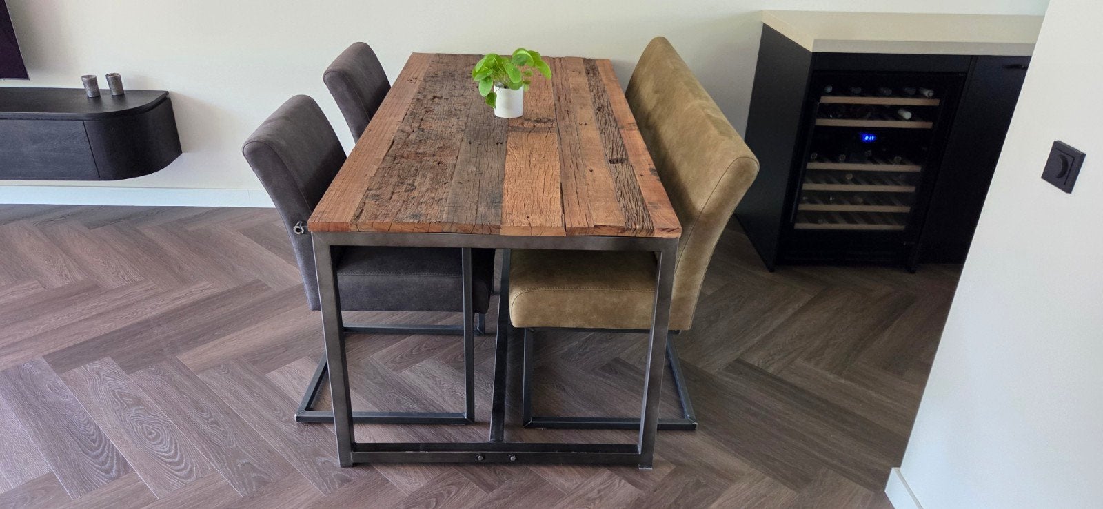 Eettafel + Eetbank en Stoelen (Dok2 en Firma Hout en Staal), Huis en Inrichting, Ophalen