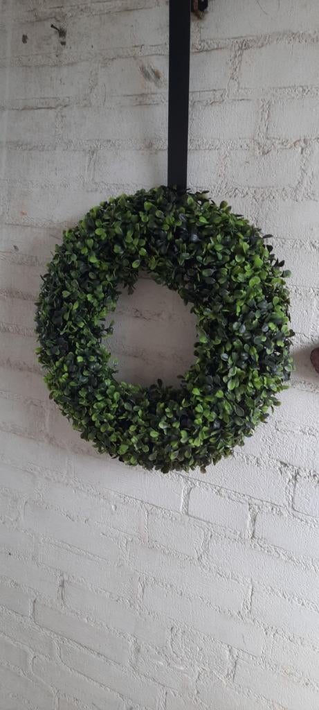 Decoratieve Groene Krans - Kunstplant, Ophalen of Verzenden, Zo goed als nieuw