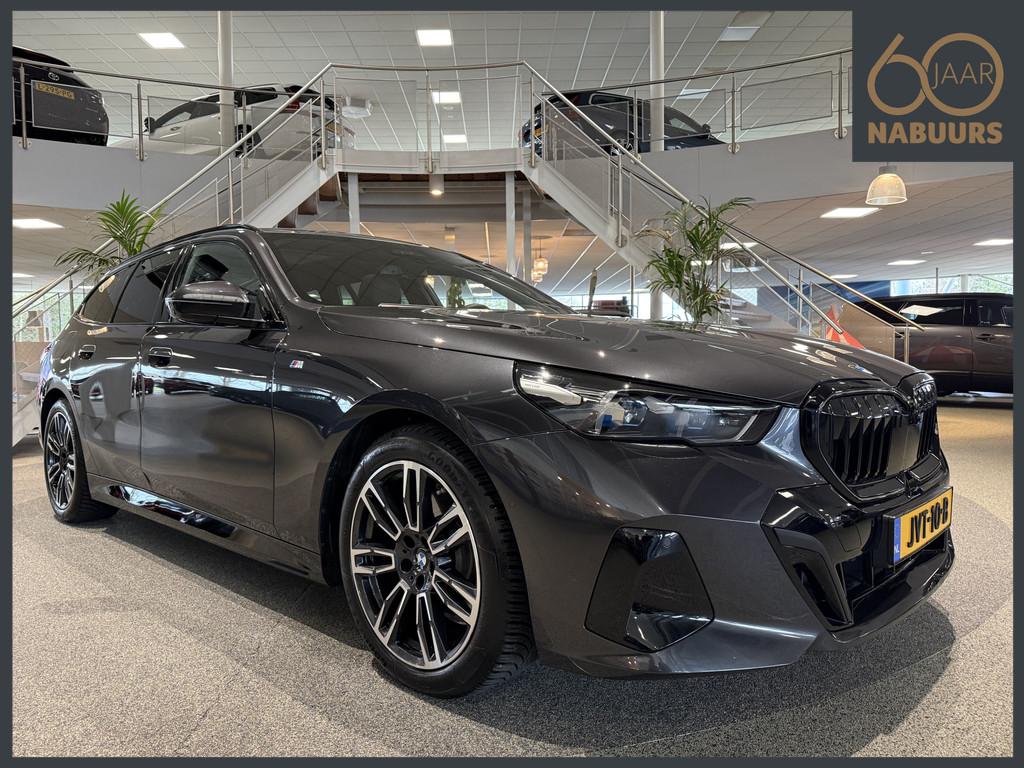 BMW 5 Serie Touring 520i M-sport Bowers&Wilkins, Trekhaak, P, Auto's, BMW, Automaat, Achterwielaandrijving, Gebruikt, Euro 6