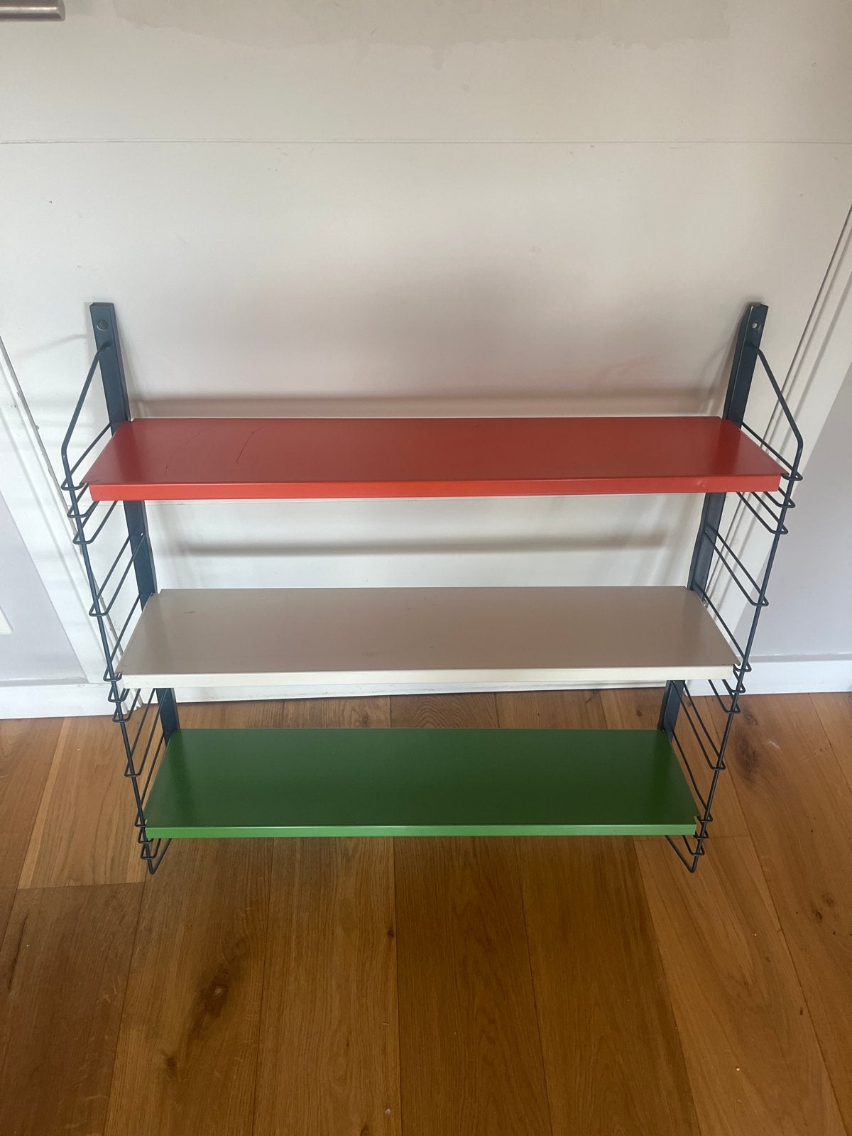 Vintage Tomado rek met 3 gekleurde planken, Ophalen, Gebruikt