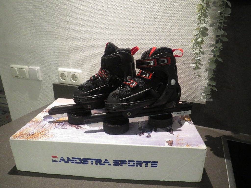 NIEUW! Zandstra Oslo 1663 Verstelbare schaatsen noren 31-35, Sport en Fitness, Ophalen, Zandstra, Combinoren, Nieuw