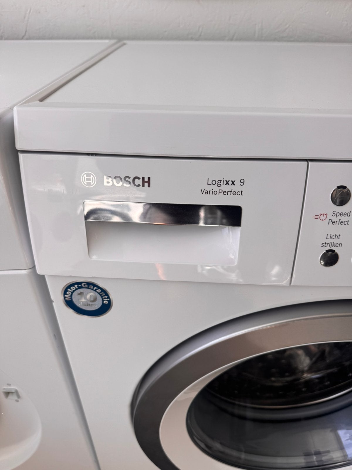BOSCH 1400 SERIE LOGIXX VARIO 9 KG met 2 jaar garantie, 1200 tot 1600 toeren, N, N, 8 tot 10 kg