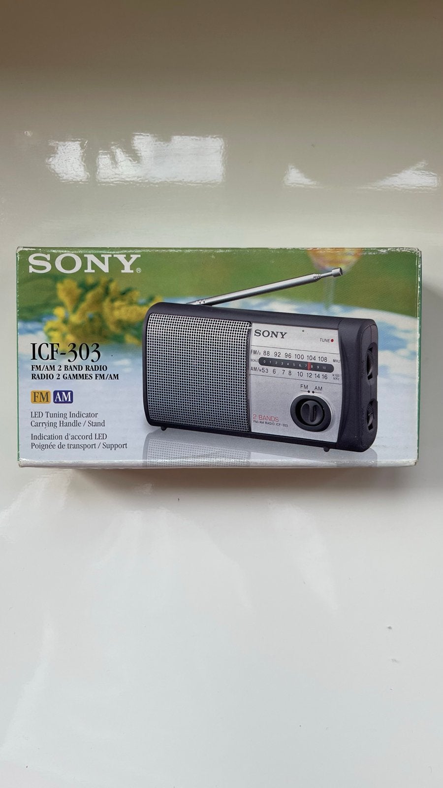 Nieuwe Sony ICF-303 FM/AM radio - Ideaal voor onderweg, Ophalen of Verzenden, Nieuw, Radio