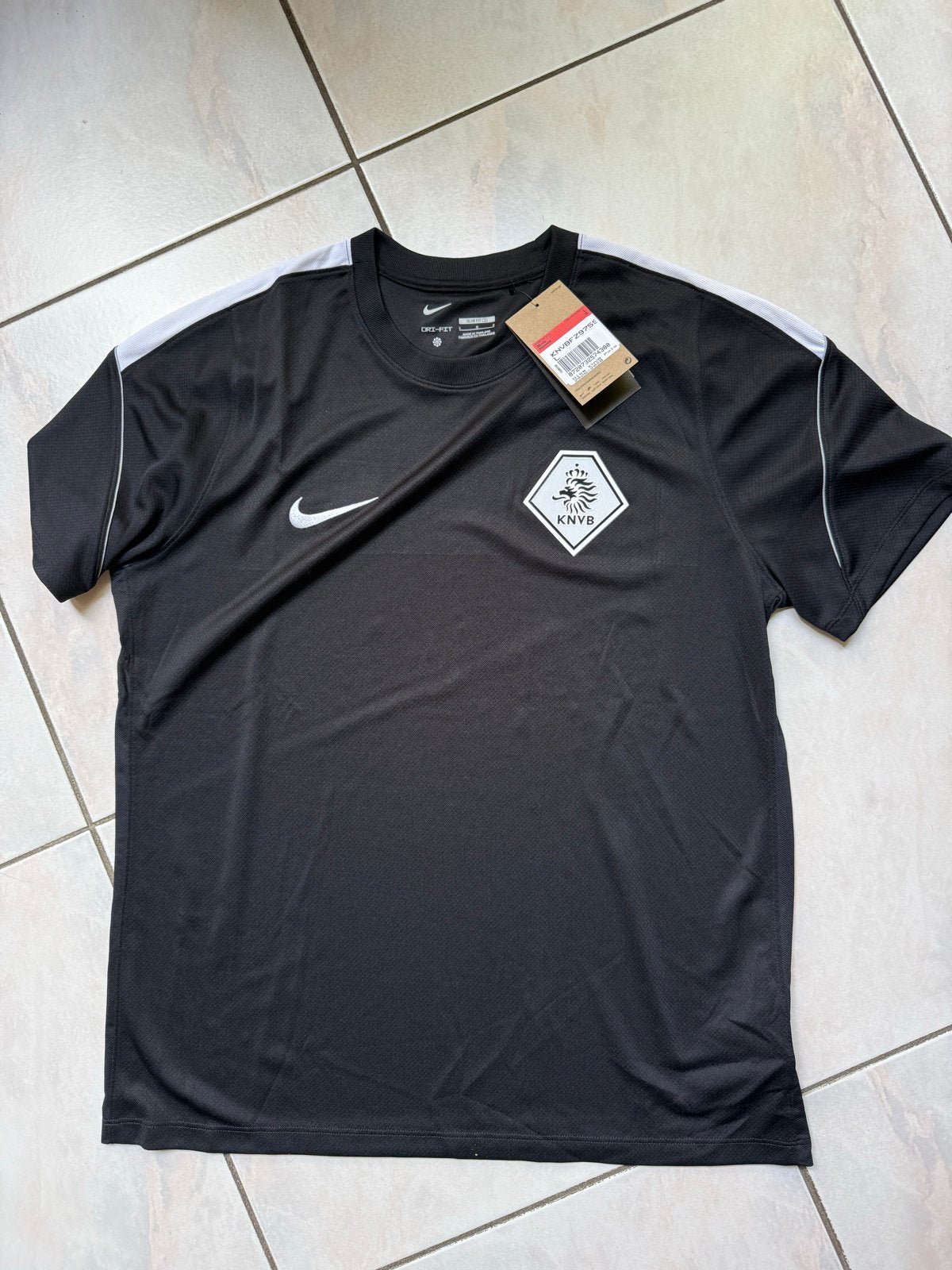 Nike KNVB Trainingsshirt Zwart - Maat L, Ophalen of Verzenden, Nieuw, Maat 52/54 (L), Zwart
