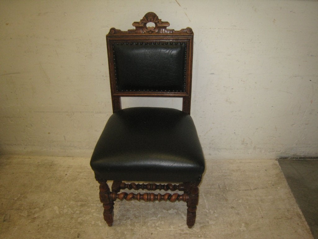 Antieke Henry II stijl stoel met gedraaide poten, Huis en Inrichting, Stoelen, Niet ingevuld, Gebruikt, Niet ingevuld, Niet ingevuld