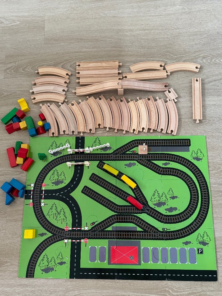 Trein-houten baan-vloerpuzzel -blokken, Ophalen of Verzenden, Gebruikt, Overige typen