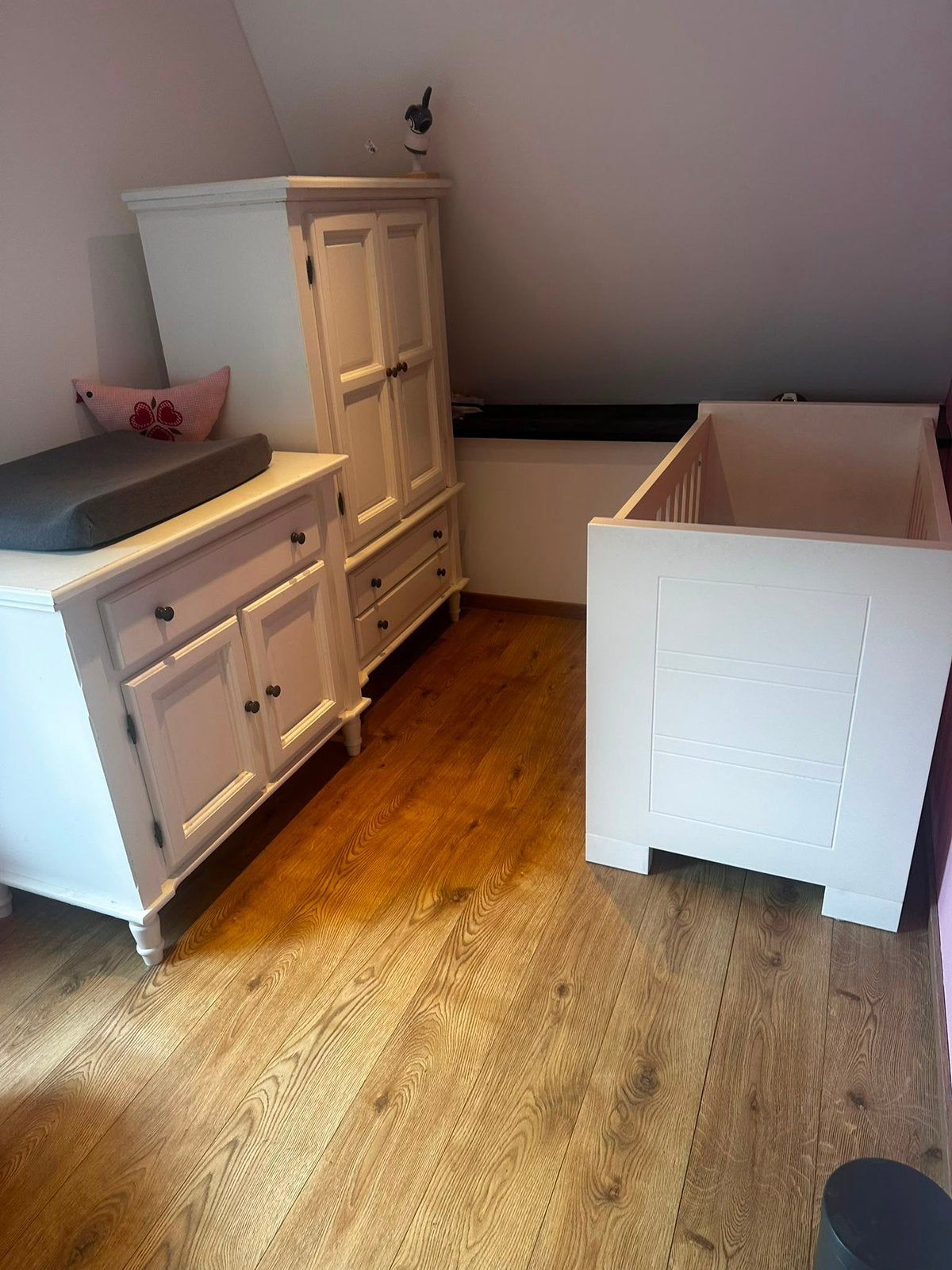 Complete babykamer – commode, kast & ledikant, Kinderen en Baby's, Kinderkamer | Complete kinderkamers, Ophalen, Gebruikt, Jongetje of Meisje