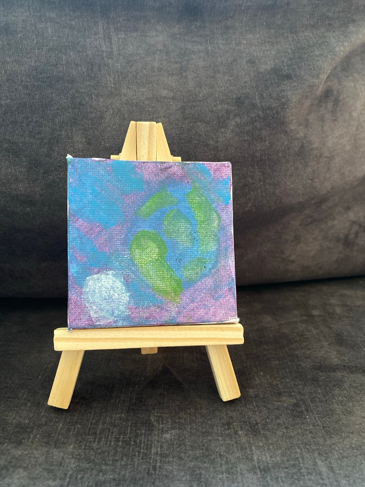 Abstract mini schilderij op ezel - Blauw, paars, groen, Acrylverf, Ophalen of Verzenden, Handgeschilderd, Overige onderwerpen