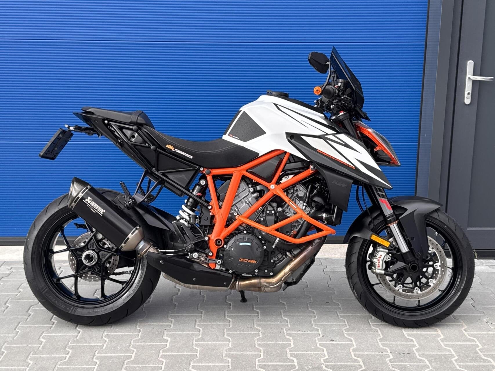 KTM 1290 Superduke R ABS. AKRAPOVIC | Nieuwe banden!, Traction Control, Bedrijf, 1301 cc, Meer dan 35 kW