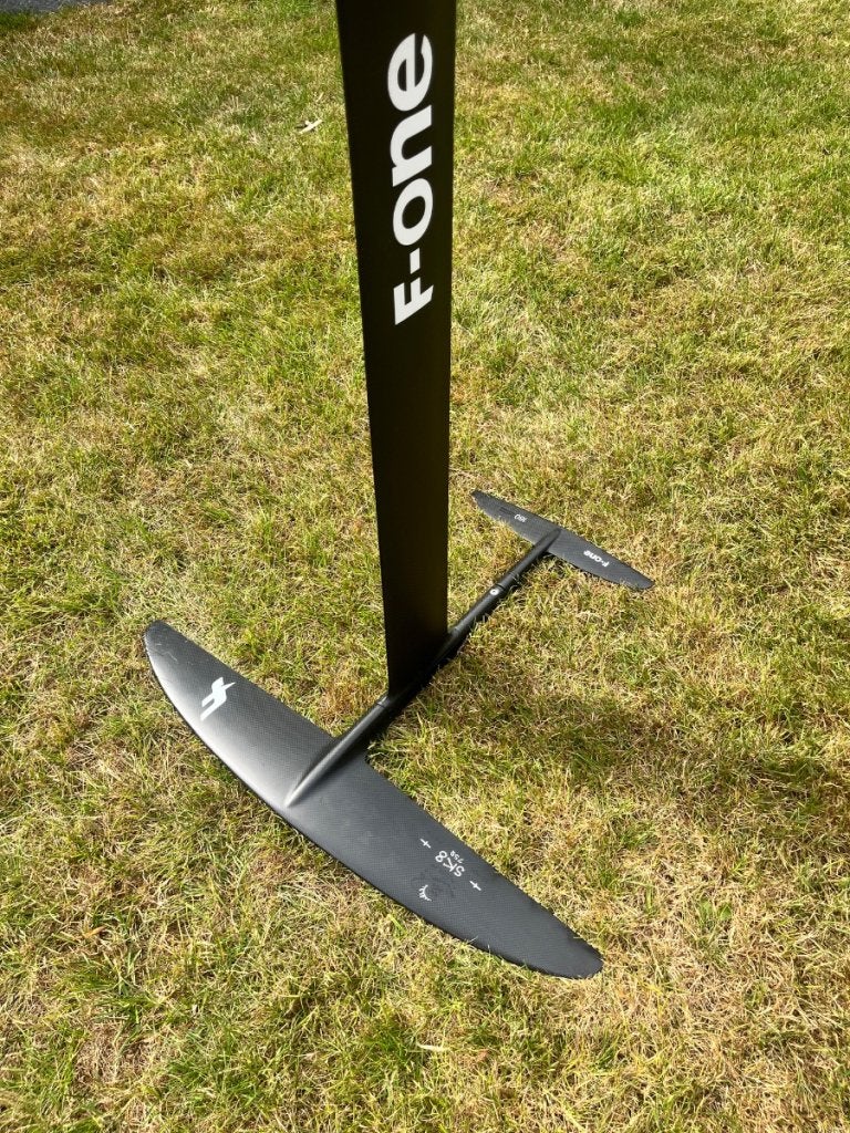 F-ONE SK8 750 + Carbon Mast