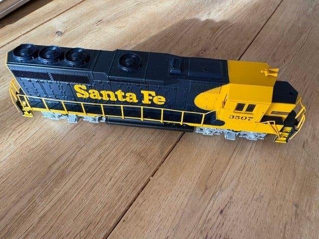 H0 Santa Fe (eendelig) digitaal, Overige merken, Ophalen of Verzenden, Zo goed als nieuw, Gelijkstroom