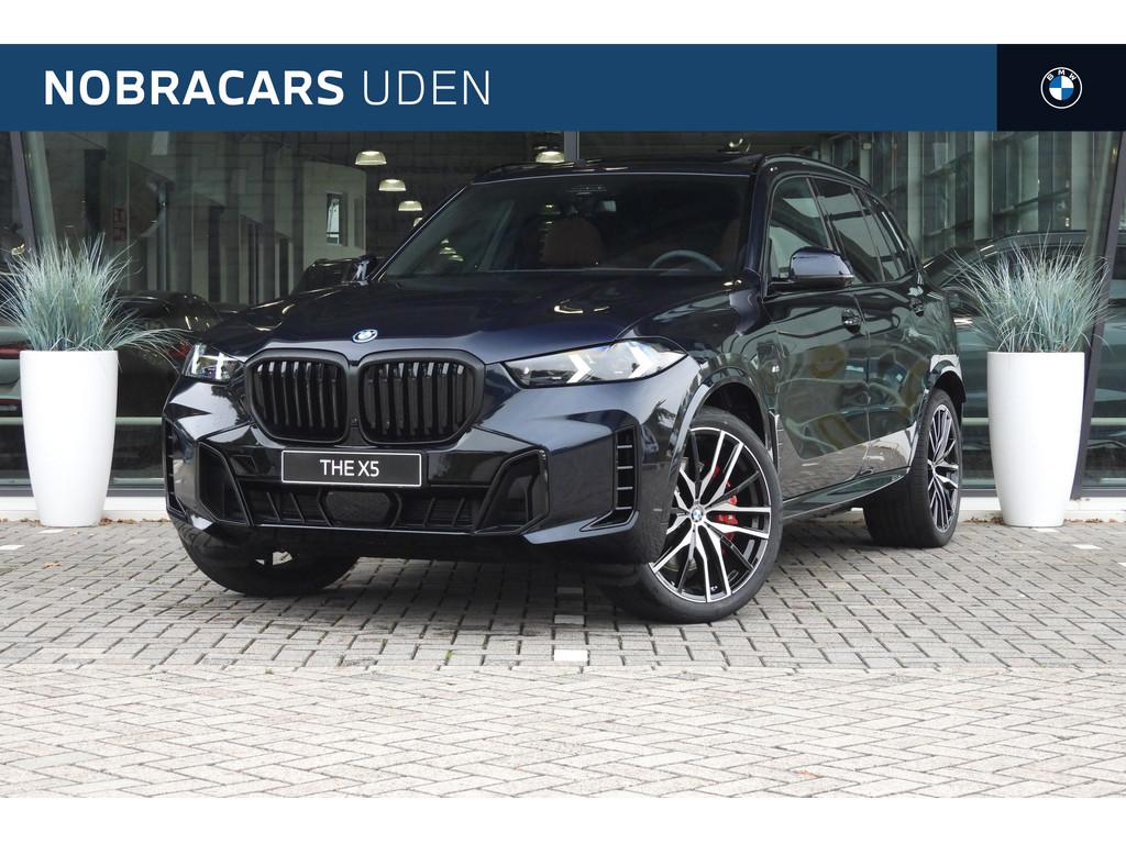 BMW X5 xDrive50e M Sport Automaat / Panoramadak / Trekhaak /, Automaat, Zwart, Leder, Bedrijf