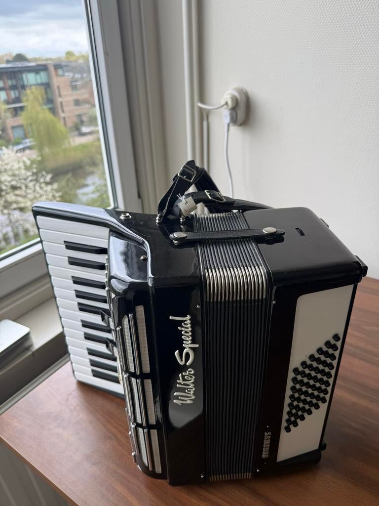 Walter Special Accordeon met koffer - Zo goed als nieuw, Overige formaten, Toetsaccordeon, Zo goed als nieuw, Met koffer