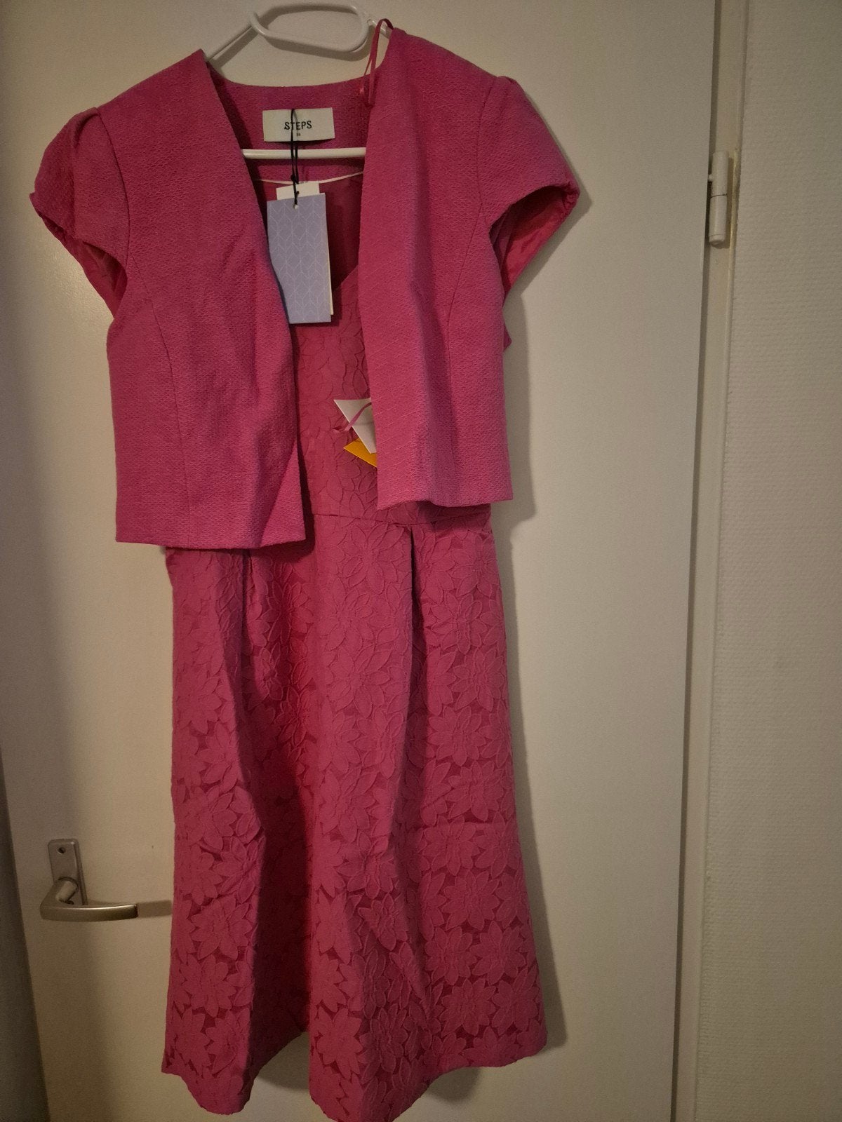 Steps jurk en jasje, maat 38, nieuw met kaartjes, Maat 38/40 (M), Nieuw, Ophalen of Verzenden, Knielengte