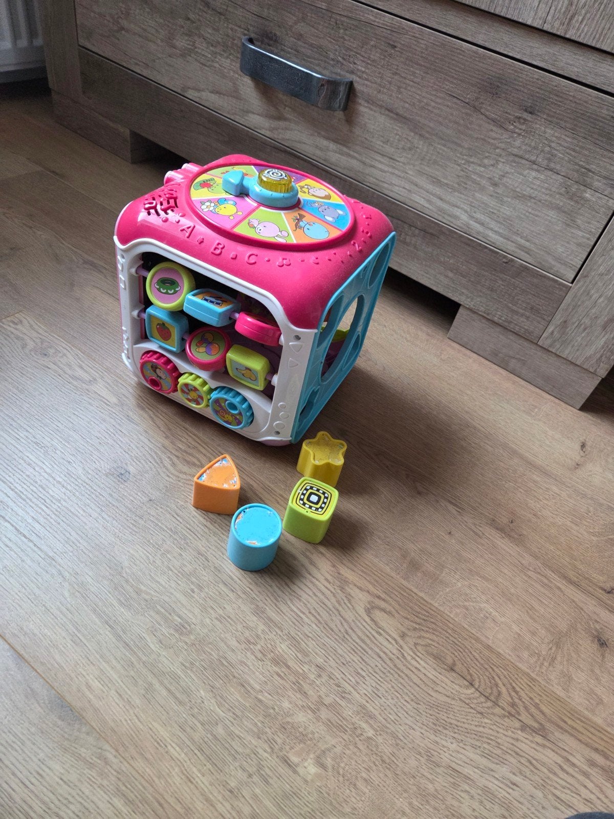 Vtech Activiteitenkubus Roze, Ophalen, Gebruikt, Jongen of Meisje