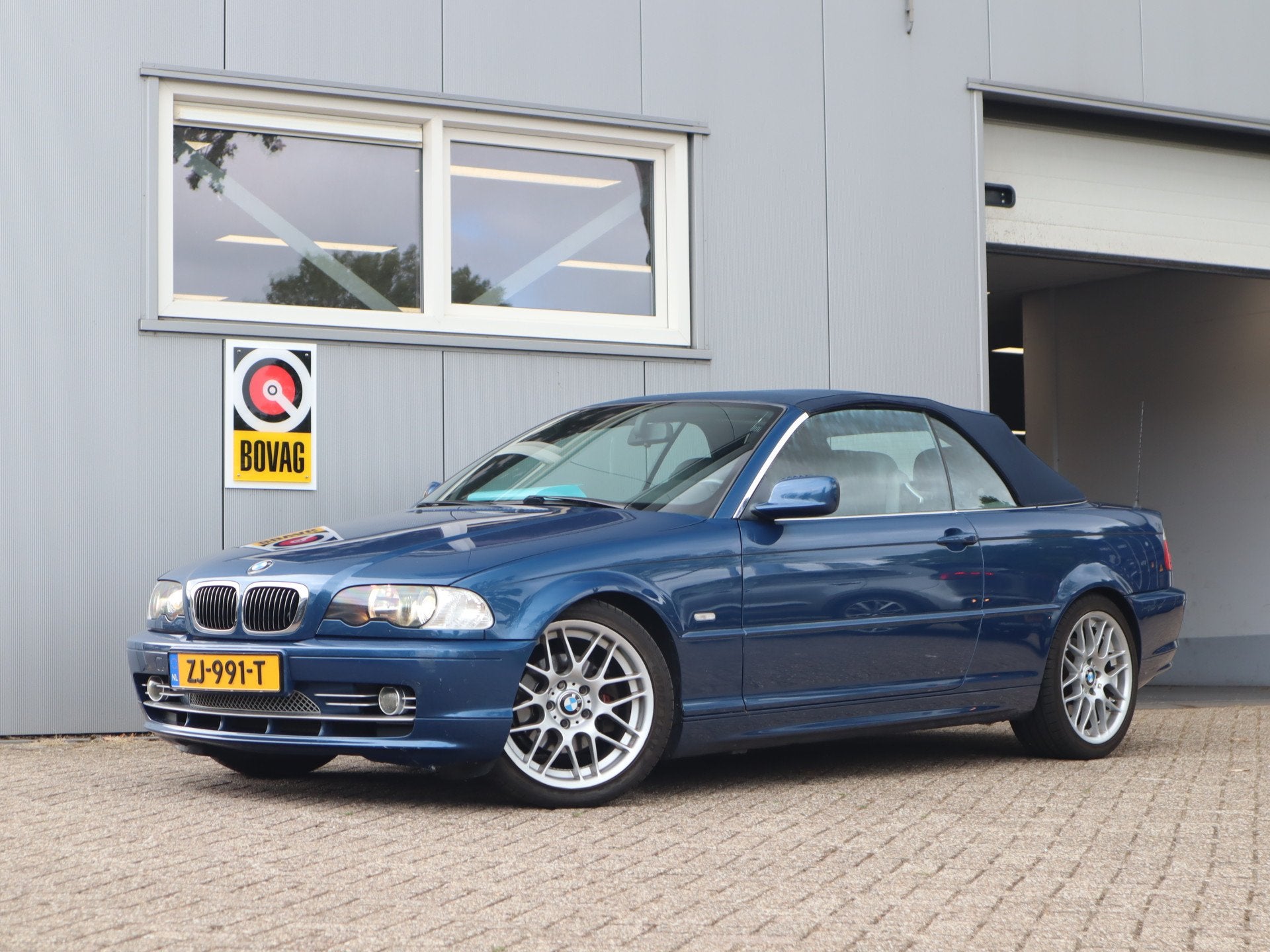 BMW 3 Serie Cabrio 323Ci Executive / Cruise / Airco / Stoelv, foto 2