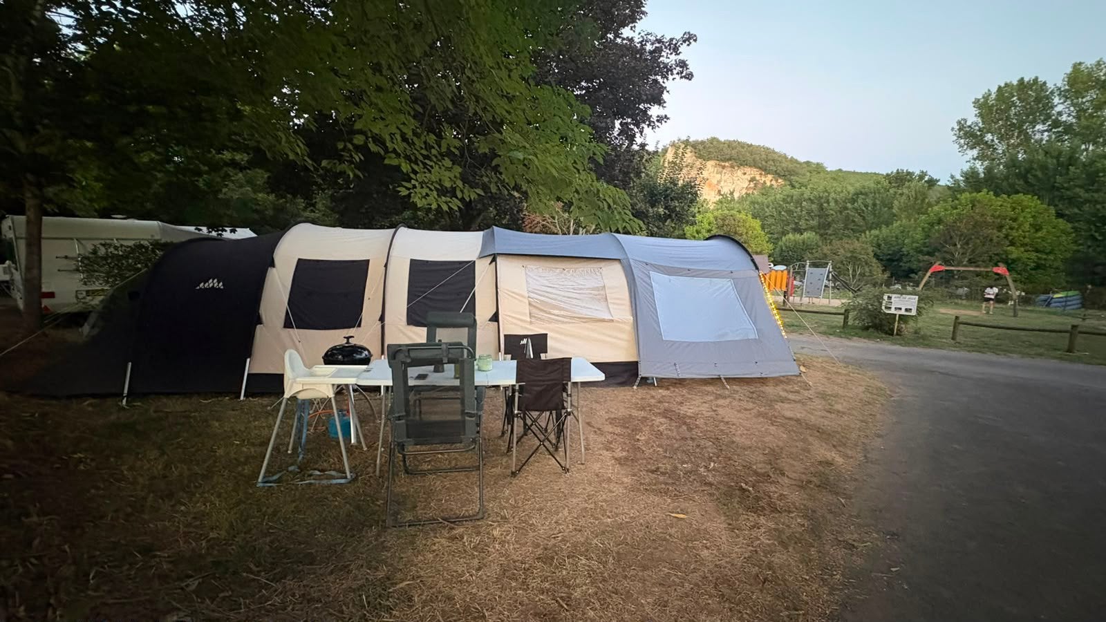 Obelink familia 6 met cooldark luifel, Caravans en Kamperen, Ophalen of Verzenden, Zo goed als nieuw, Tot en met 6