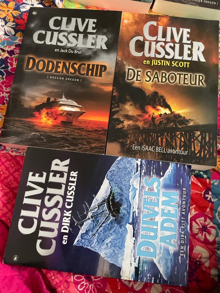 Clive Cussler Boeken: Drie Spanningvolle Avonturen, Boeken, Avontuur en Actie, Ophalen of Verzenden, Zo goed als nieuw