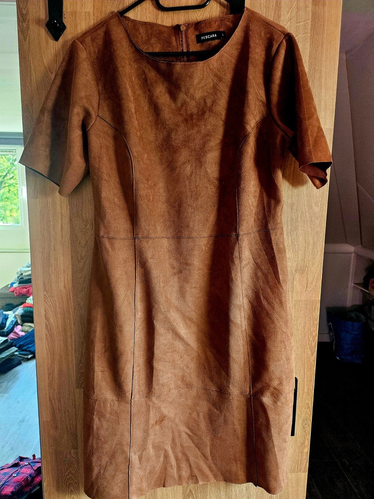 Pescara suède-look jurk maat L, Kleding | Dames, Bruin, Maat 42/44 (L), Pescara, Ophalen of Verzenden