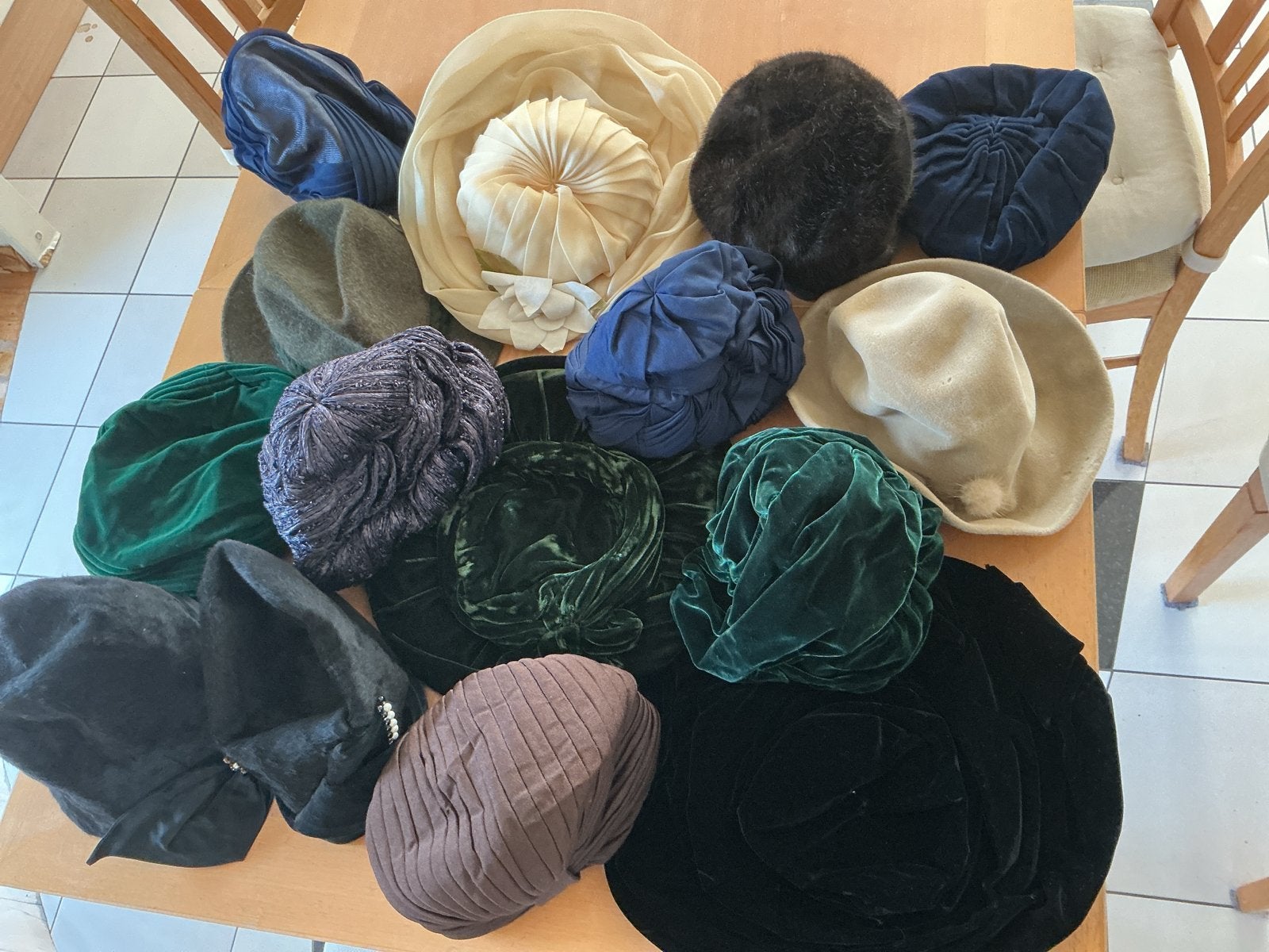 17 Vintage Dameshoeden - Diverse Stijlen en Kleuren, Ophalen of Verzenden, Dames