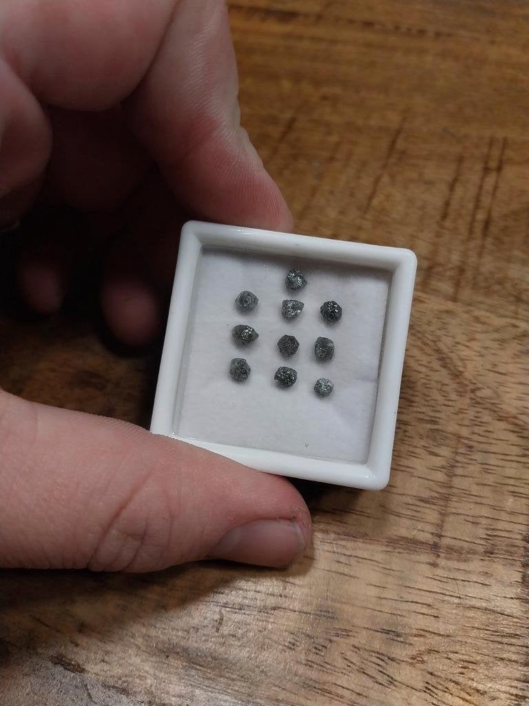 10 ruwe diamanten, Ophalen of Verzenden, Zo goed als nieuw