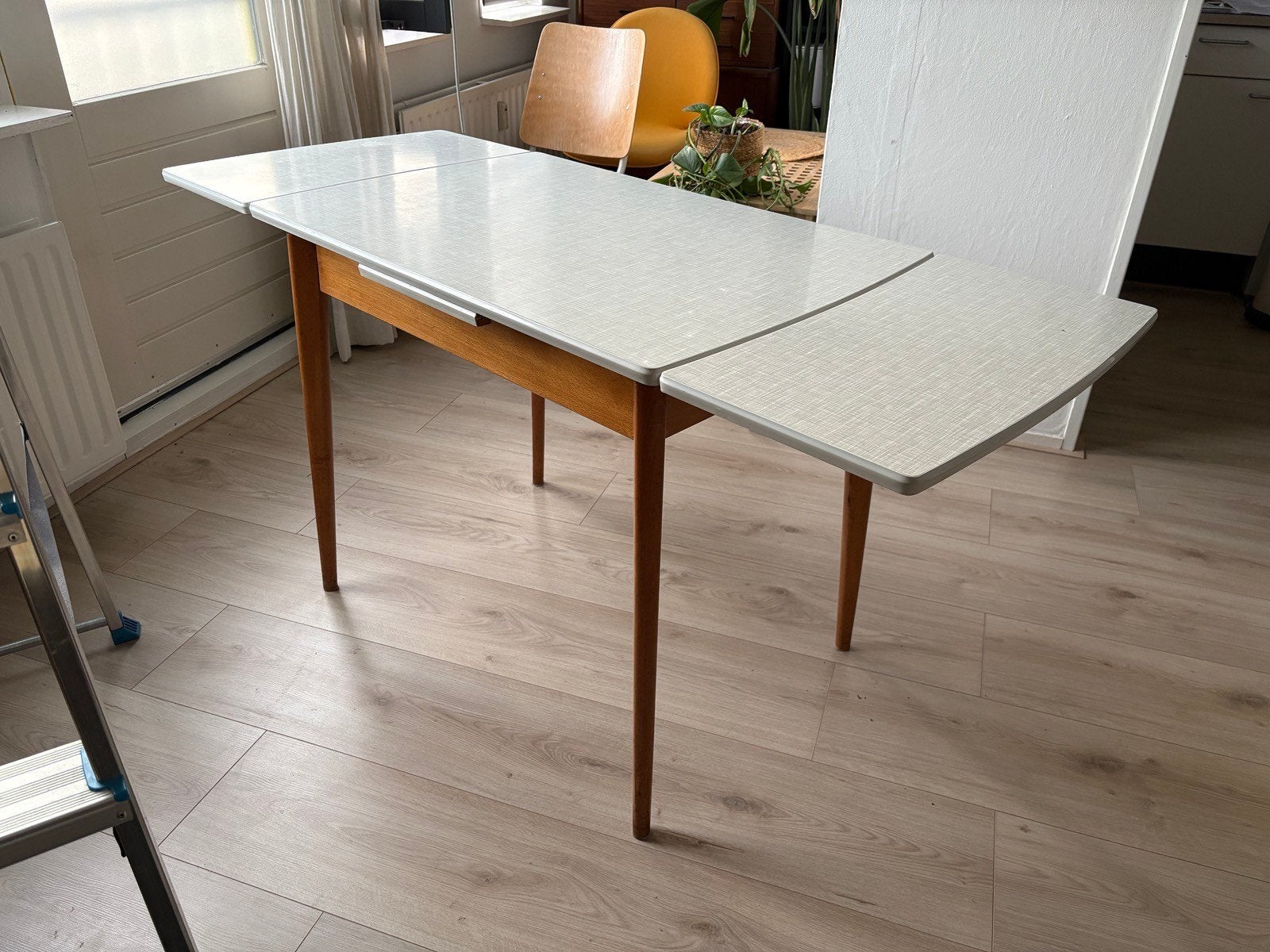 Vintage uitschuifbare formica eettafel hout, Ophalen, Gebruikt, 100 tot 150 cm, 50 tot 100 cm