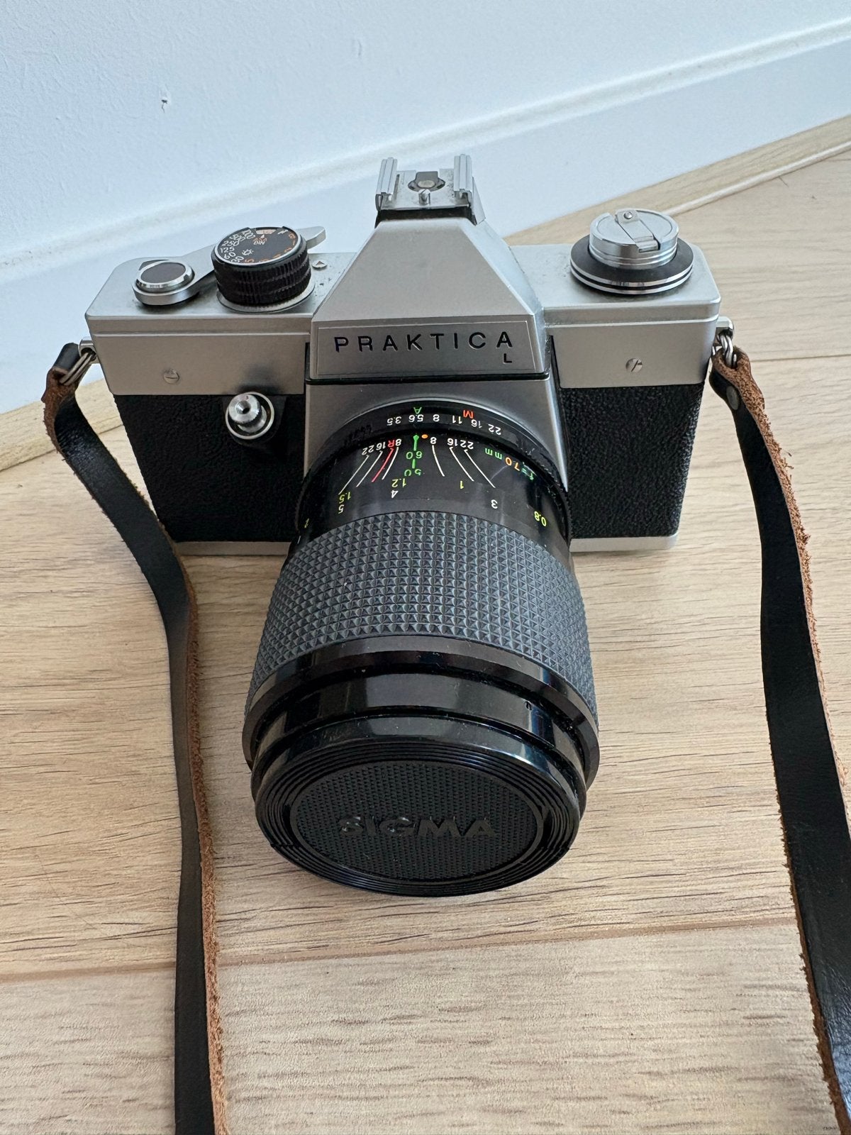 Praktica L Spiegelreflexcamera met Sigma 35-70 mm lens, Ophalen of Verzenden, Zo goed als nieuw, Spiegelreflex, Overige Merken