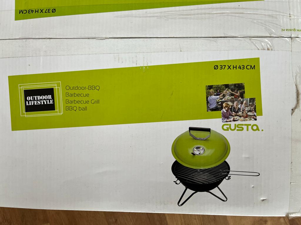 Nieuwe Gusta BBQ Bal Grill - Compact en Draagbaar, Ophalen, Nieuw