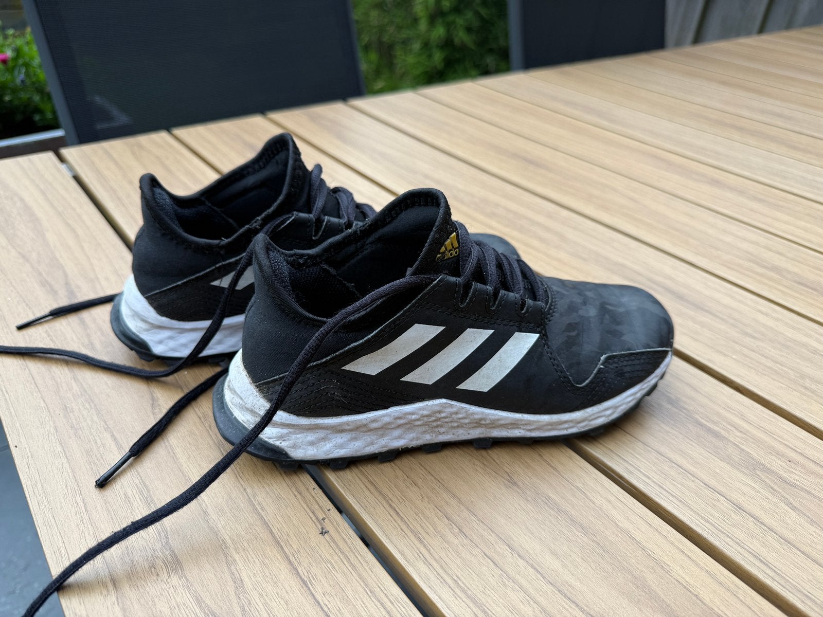 Hockeyschoenen veld maat 35, Sport en Fitness, Hockey, Ophalen of Verzenden, Zo goed als nieuw, Schoenen