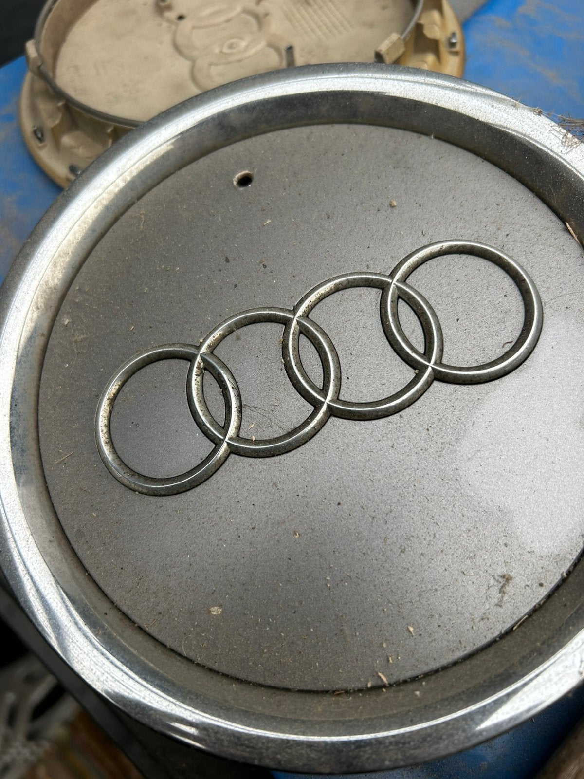 3 stuks naaf wieldoppen audi, Ophalen of Verzenden, Gebruikt